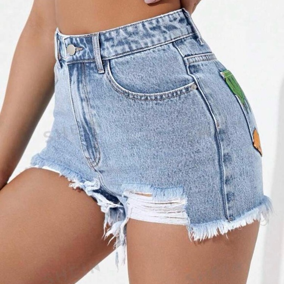 Shein Raw Hem Denim Shorts - Picture 3 of 11